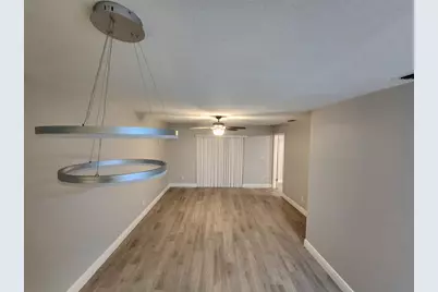 1156 NW 106th Terrace #204, Hollywood, FL 33026 - Photo 8