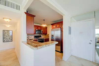 305 N Pompano Beach Boulevard #512, Pompano Beach, FL 33062 - Photo 6