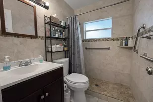 500 NE 59th St, Oakland Park, FL 33334 - Photo 8