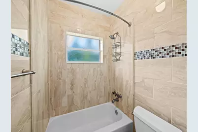 1640 NE 4th Place, Fort Lauderdale, FL 33301 - Photo 4