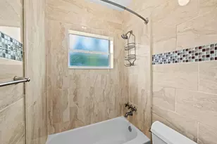 1640 NE 4th Pl, Fort Lauderdale, FL 33301 - Photo 4