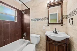 1640 NE 4th Pl, Fort Lauderdale, FL 33301 - Photo 4