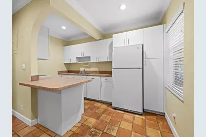 1640 NE 4th Place, Fort Lauderdale, FL 33301 - Photo 2