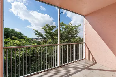 7765 Yardley Drive #403, Fort Lauderdale, FL 33321 - Photo 14