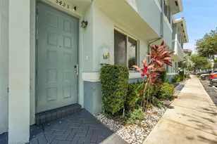 3423 Sonoma Dr, Riviera Beach, FL 33404 - Photo 2