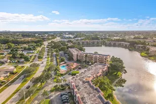 6008 Coral Lake Dr, Margate, FL 33063 - Photo 36