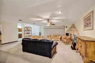 766 SE Cavern Ave, Port Saint Lucie, FL 34983 - Photo 28