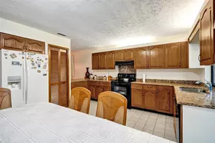 766 SE Cavern Ave, Port Saint Lucie, FL 34983 - Photo 42