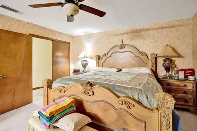 766 SE Cavern Avenue, Port Saint Lucie, FL 34983 - Photo 14