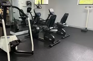 600 Parkview Dr, Hallandale Beach, FL 33009 - Photo 16