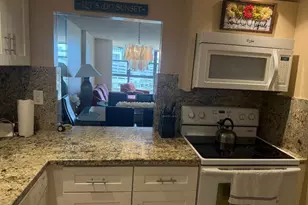 600 Parkview Dr, Hallandale Beach, FL 33009 - Photo 6