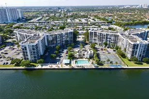 1000 Parkview Dr, Hallandale Beach, FL 33009 - Photo 30