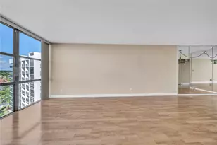 1000 Parkview Dr, Hallandale Beach, FL 33009 - Photo 14