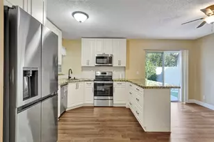 11567 N Open Ct, Cooper City, FL 33026 - Photo 10