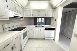 4501 Martinique Way, Pompano Beach, FL 33066 - Photo 4