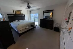 3375 N Country Club Dr, Miami, FL 33180 - Photo 22