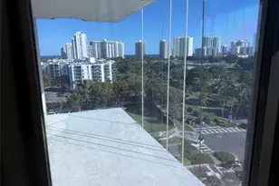 3375 N Country Club Dr, Miami, FL 33180 - Photo 26