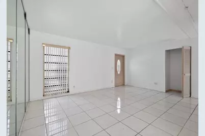 7802 NW 69th Terrace, Tamarac, FL 33321 - Photo 8