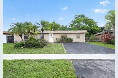 7802 NW 69th Terrace, Tamarac, FL 33321 - Photo 1