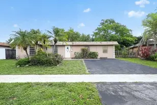 7802 NW 69th Terrace, Tamarac, FL 33321 - Photo 1