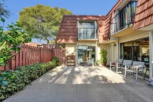 1525 Augusta Cir, Delray Beach, FL 33445 - Photo 2