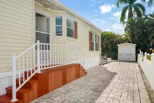 1911 SW 87th Terrace, Davie, FL 33324 - Photo 14