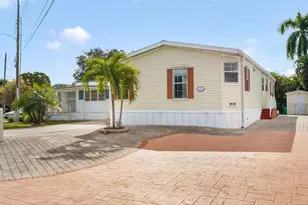 1911 SW 87th Terrace, Davie, FL 33324 - Photo 12