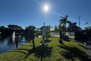 2494 Waterside Dr, Lake Worth, FL 33461 - Photo 30