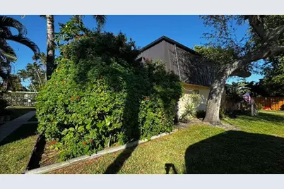 2494 Waterside Drive #4c, Lake Worth, FL 33461 - Photo 2