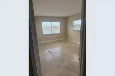 2555 NE 11th Street #502, Fort Lauderdale, FL 33304 - Photo 4