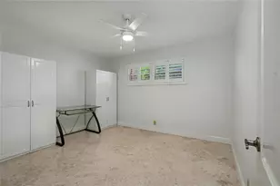 9320 S Hollybrook Lake Dr, Pembroke Pines, FL 33025 - Photo 8