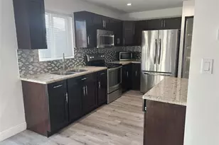 10420 SW 207th St, Cutler Bay, FL 33189 - Photo 4