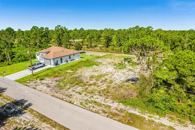 842 Genoa Avenue, Lehigh Acres, FL 33974 - Photo 6