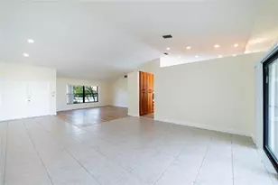 1260 NW 101st Ave, Plantation, FL 33322 - Photo 8