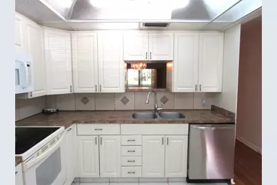 2804 Victoria Way #E1, Pompano Beach, FL 33066 - Photo 1