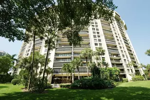 2480 Presidential Way, West Palm Beach, FL 33401 - Photo 1