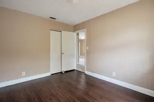 4061 N Dixie Hwy, Oakland Park, FL 33334 - Photo 12