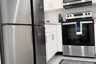 2950 W Sunrise Lks Dr Unit, Sunrise, FL 33322 - Photo 2