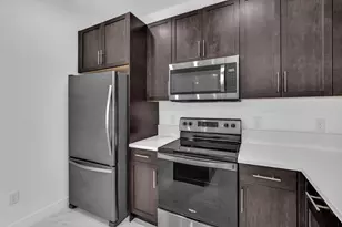 6947 Pines Cir, Pompano Beach, FL 33073 - Photo 4
