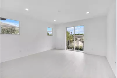 6947 Pines Circle #21, Pompano Beach, FL 33073 - Photo 18