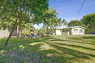 2417 NW 6th Ave, Wilton Manors, FL 33311 - Photo 4