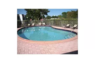 7901 S Colony Cir, Tamarac, FL 33321 - Photo 18