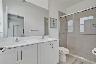 20741 NE 5th Ct, Miami, FL 33179 - Photo 32