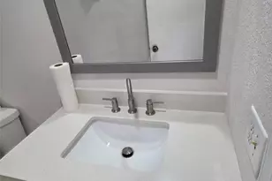 405 SW 79th Terrace, North Lauderdale, FL 33068 - Photo 4