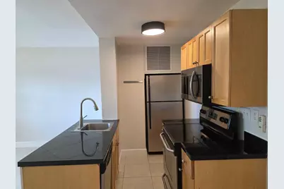 815 Middle River Drive #117, Fort Lauderdale, FL 33304 - Photo 10