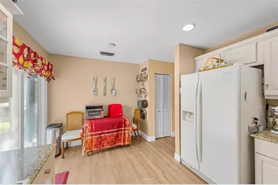 6809 SE Yorktown Drive, Hobe Sound, FL 33455 - Photo 8