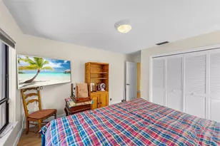 6809 SE Yorktown Dr, Hobe Sound, FL 33455 - Photo 10