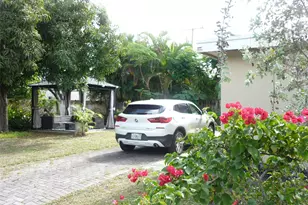 1444 NE 3rd Ave, Fort Lauderdale, FL 33304 - Photo 14