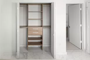 460 NE 28th St, Miami, FL 33137 - Photo 18