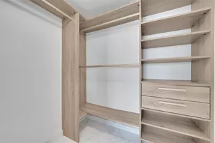 460 NE 28th St, Miami, FL 33137 - Photo 16